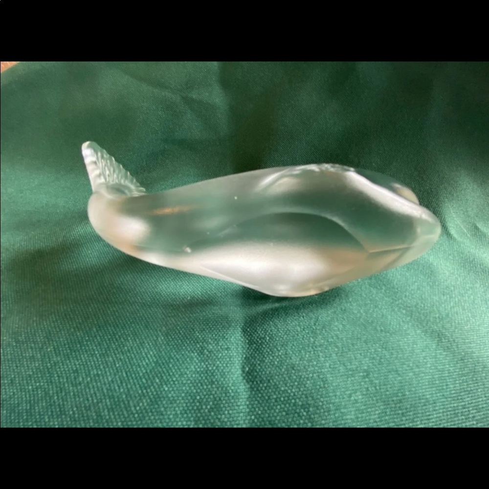 Glass whales - Picture 8 of 12